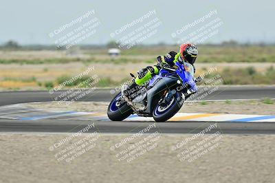 media/Apr-18-2025-TrackDaz (Fri) [[45f5874c44]]/C Group/Session 1 (Turn 7)/